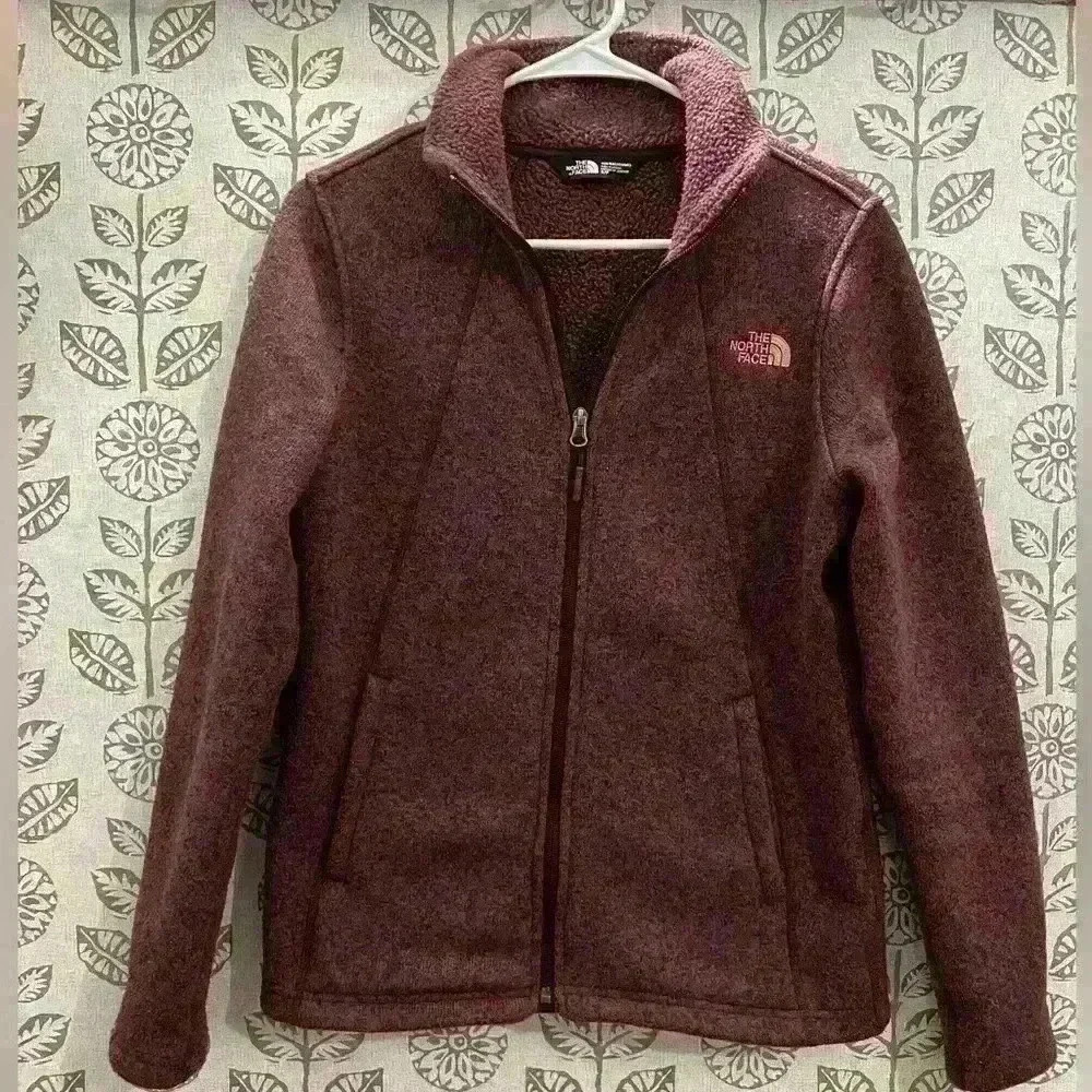 Women's Size Small The North Face Full Zip Up Jacket - Like New maroon casual